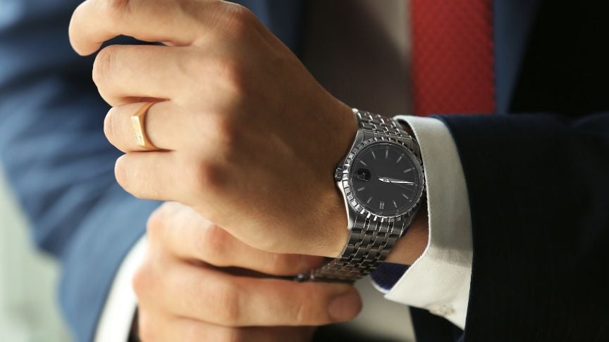 
Gold or Silver Jewelry for Men: How to Match the Perfect Metal with Your Skin Tone

